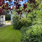 Semesterbostad Charming Thatched From 1877 *