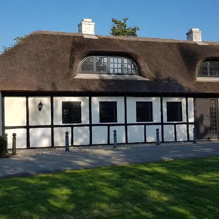 Charming Thatched From 1877 * Ørsted