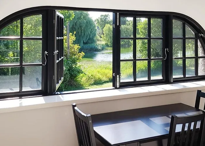 Charming Thatched From 1877 *